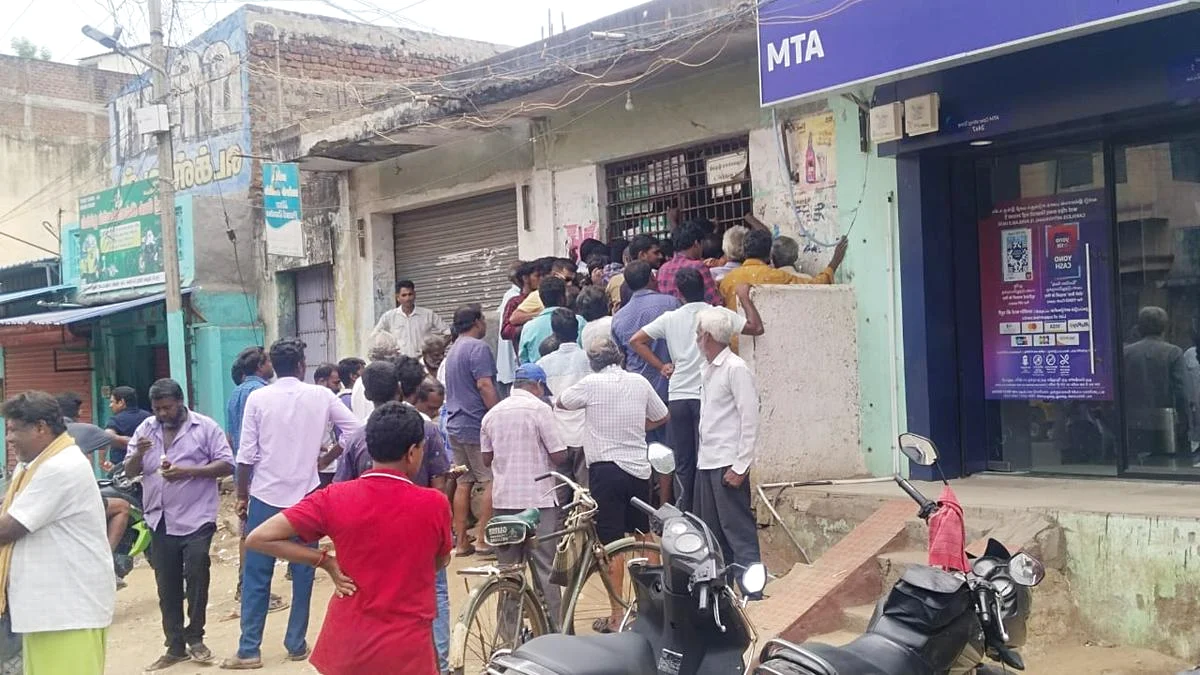 आउटलेटों को लेकर बड़ा अपडेट, कलेक्टर के निवासियों के याचिका के बाद, वेल्लोर, रानीपेट और तिरुपति में छह TASMAC आउटलेट...