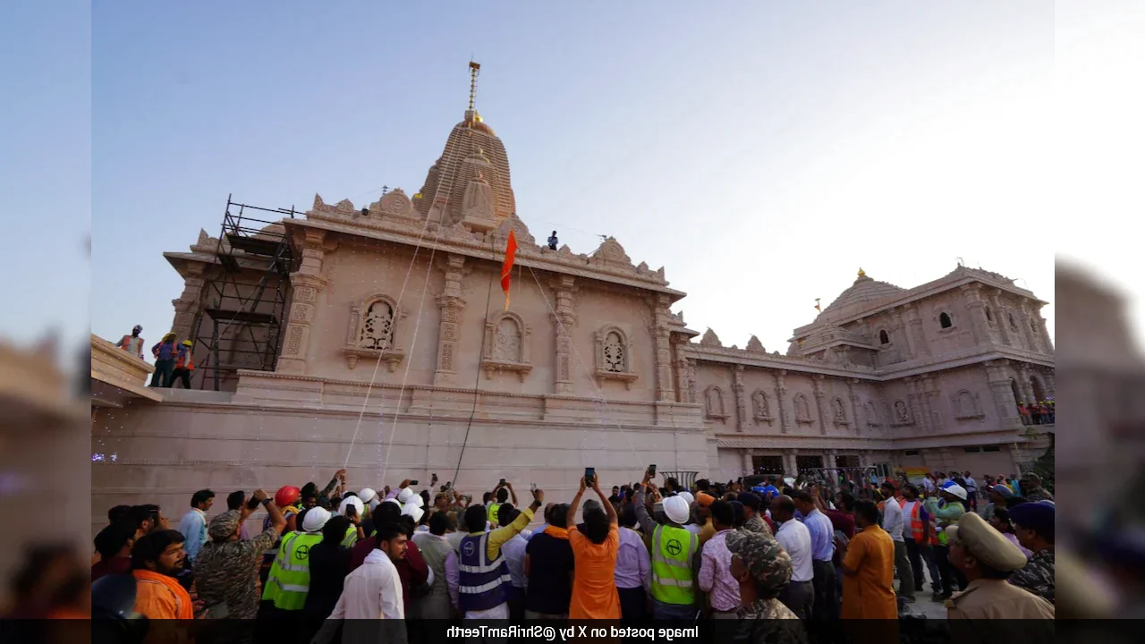 Ayodhya राम मंदिर दान पंक्ति: कैसे बक्से, बैंक टीम ट्रैक फंड के बीच समाजवादी चर्चा में
