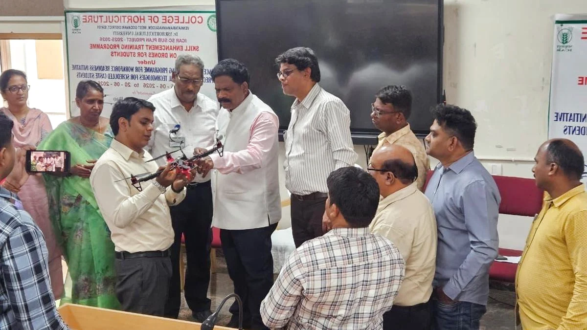 छात्रों पर फोकस, डॉ. वाईएसआर हॉर्टिकल्चरल यूनिवर्सिटी ने छात्रों के लिए ड्रोन प्रौद्योगिकी प्रशिक्षण शुरू किया