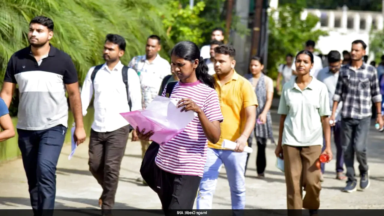NEET UG 2026 रिफंड अद्यतन: उम्मीदवारों को परीक्षा शुल्क प्राप्त करने के लिए सीधे बैंक खाते में, NTA कहते हैं के बीच प...