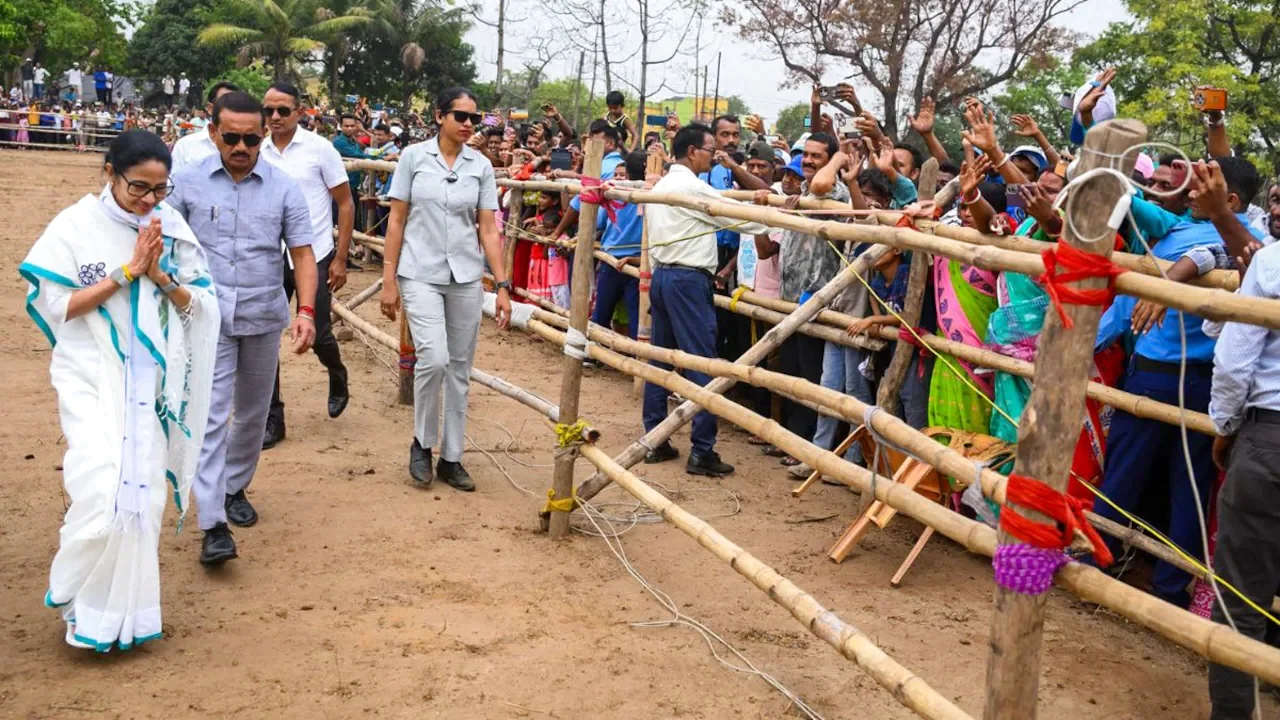 ओपिनियन (Opinion) ने ट्रिनमाऊल कांग्रेस ने क्लियर आइडोलॉजी के लिए क्या किया? के बीच पश्चिम चर्चा में