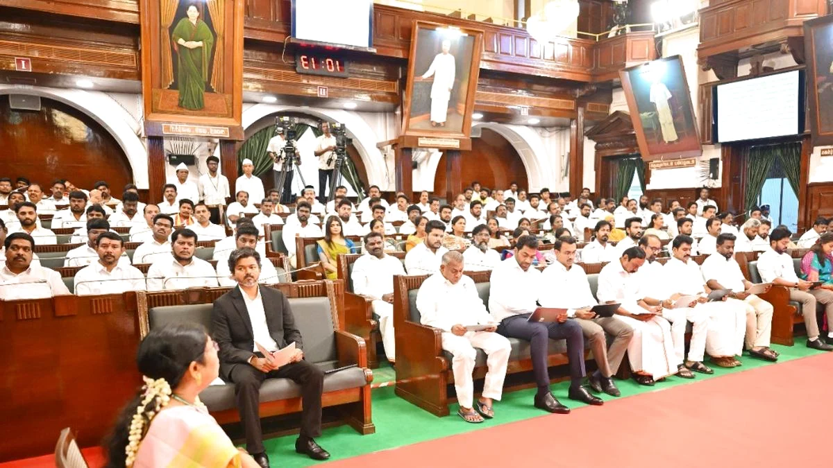 टी.एन. गवर्नर का पता: टीवीके सरकार कंपनियों के लिए तेजी से ट्रैक अनुमोदन के लिए निवेशक संवर्धन आयोग की स्थापना करने क...